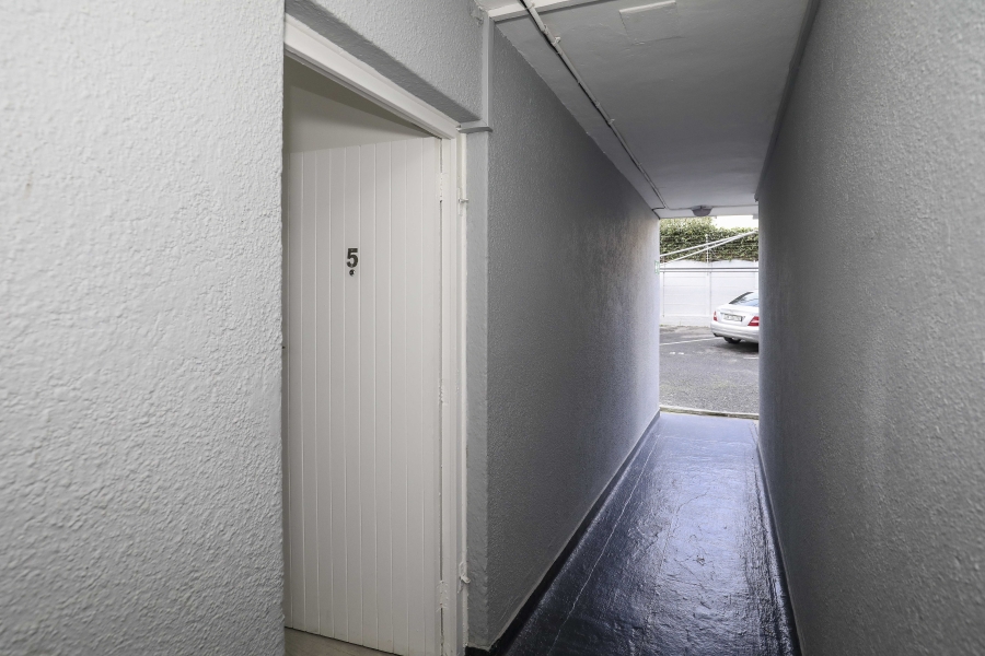 2 Bedroom Property for Sale in Woodstock Western Cape